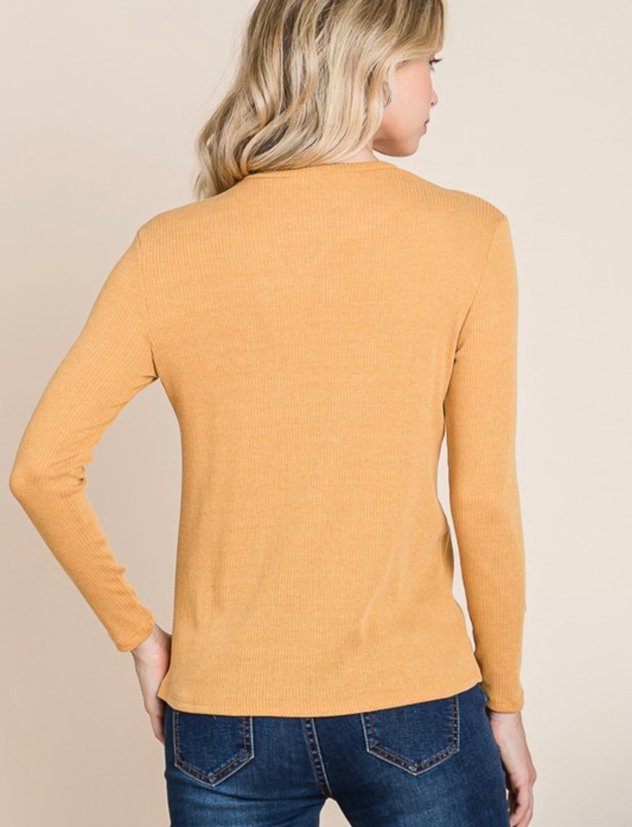 Keyhole Top