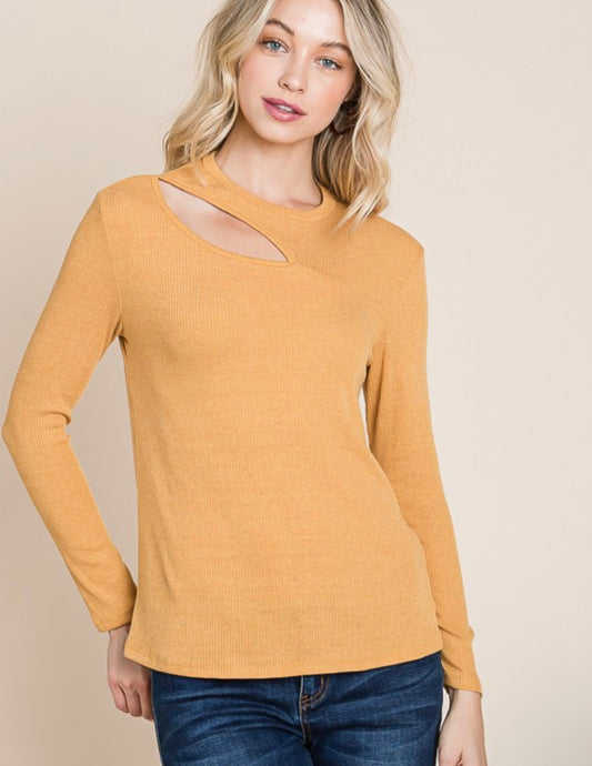 Keyhole Top